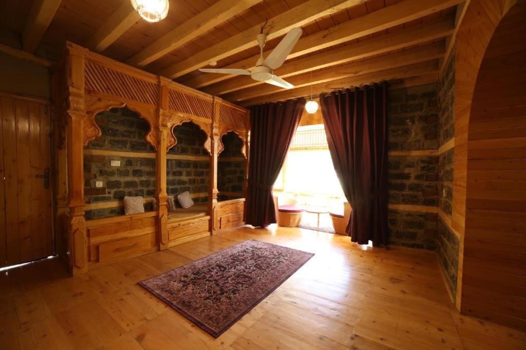 Riverdale Gilgit Extérieur photo